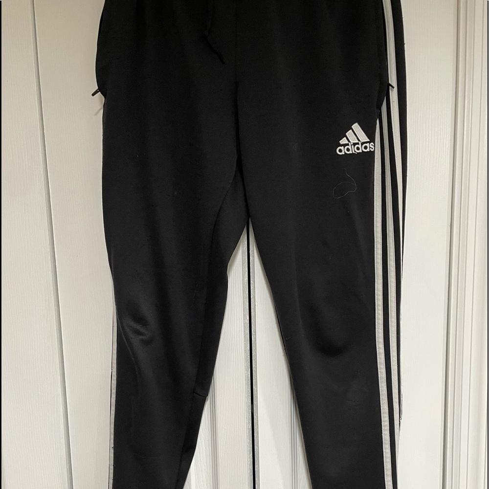 Adidas black sweatpants men’s medium